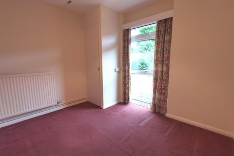 38 Causey Gardens, Exeter, EX1 3SR
