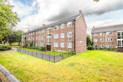 3 bedroom apartment for sale - Croxted Road, London, SE21