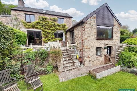 undefined, with 2 Bed Holiday Cottage, Kerne Bridge, Ross-on-Wye, Herefordshire. HR9 5QT