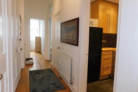 2 bedroom flat to rent, 10, East London Street, Edinburgh, EH7 4BH