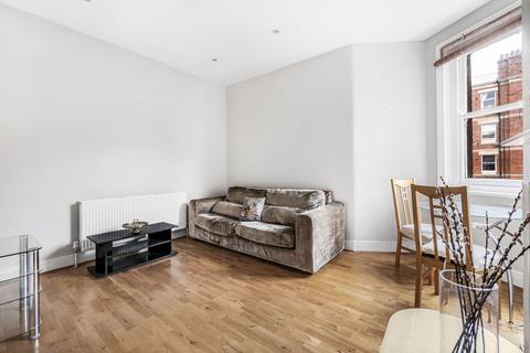 1 bedroom apartment to rent, Lurline Gardens, London, SW11