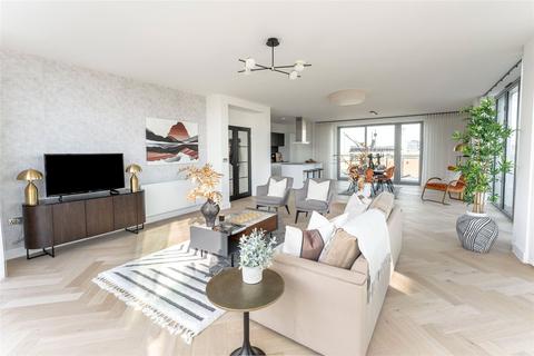 3 bedroom penthouse for sale - Imperial House, Princes Gate, Homer Road, Solihull, West Midlands, B91