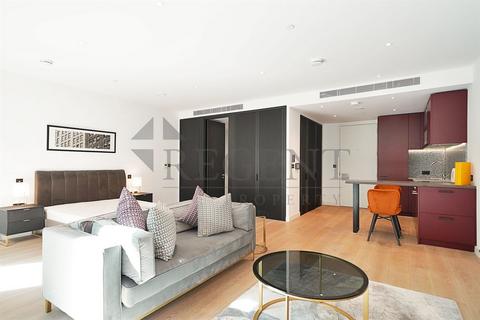 Studio to rent, Legacy Building, Viaduct Gardens, SW11