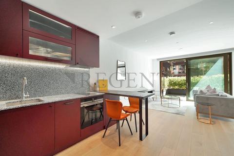 Studio to rent, Legacy Building, Viaduct Gardens, SW11