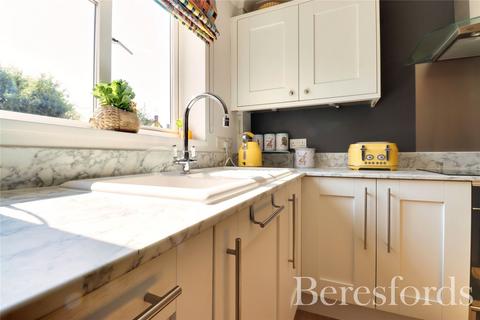 22 Bouvel Drive, Burnham-on-crouch, CM0 8TW