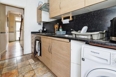 41 Cassiobury Road, London, E17 7JD