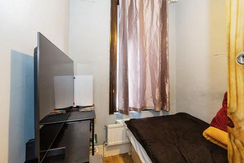 41 Cassiobury Road, London, E17 7JD
