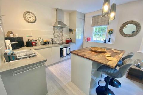 1 bedroom apartment to rent - Hesketh Crescent, Torquay, TQ1 2LJ