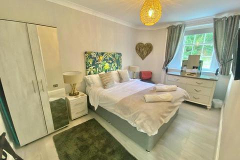 1 bedroom apartment to rent - Hesketh Crescent, Torquay, TQ1 2LJ