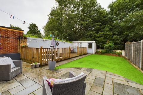 18 Charlecote Avenue, Tuffley, Gloucester, GL4 0TH