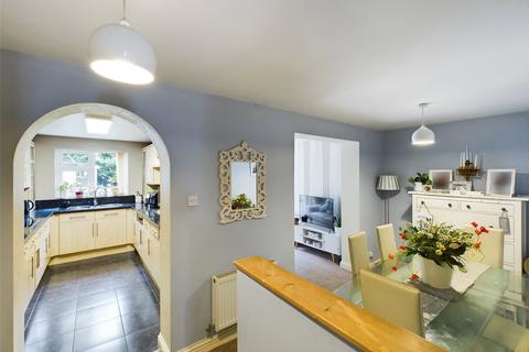 18 Charlecote Avenue, Tuffley, Gloucester, GL4 0TH
