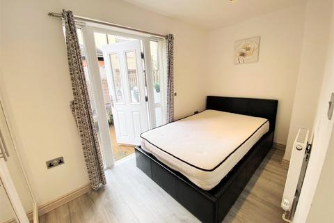 1 bedroom flat to rent, Swiss Road, Fairfield, Liverpool