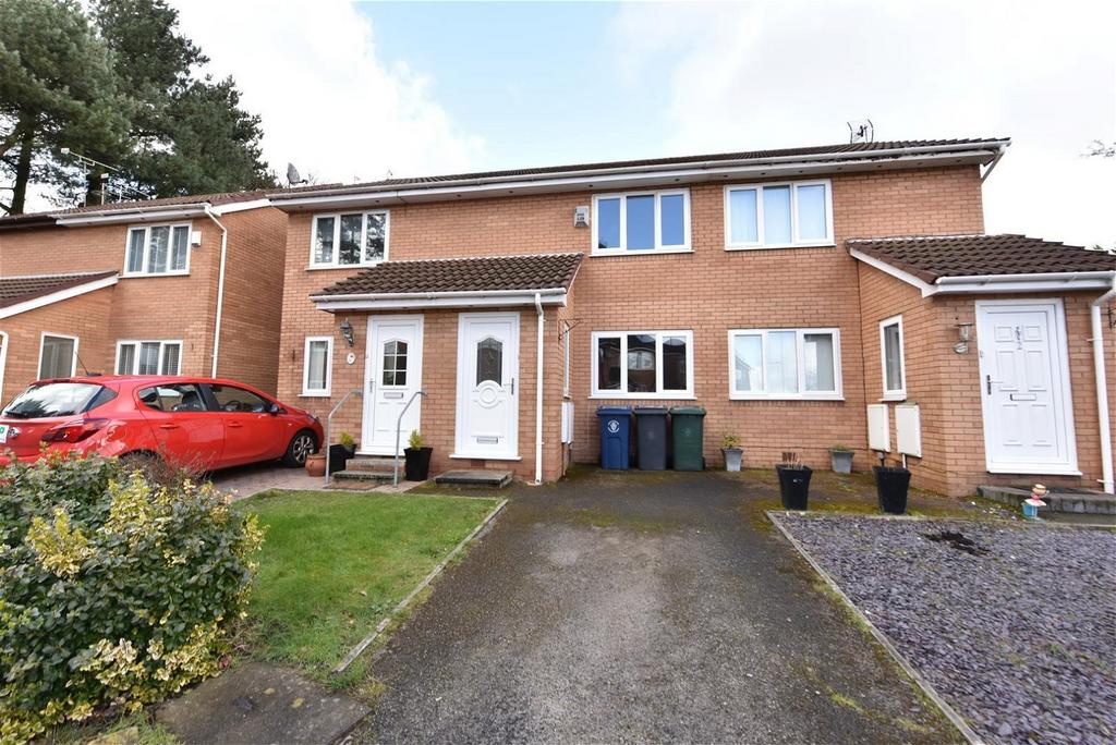 Pine Crest, Aughton, Ormskirk... 2 bed terraced house £895 pcm (£207 pw)