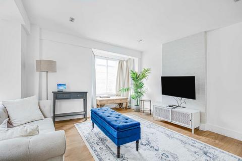4 bedroom flat for sale, Park Road, London