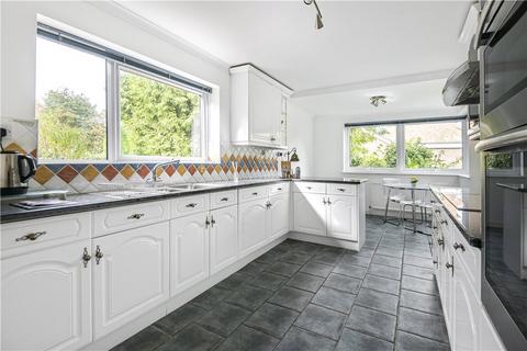 3 Bulkeley Close, Englefield Green, Egham, TW20 0NS