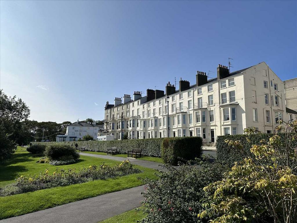The Crescent, Filey 1 bed apartment for sale £159,950