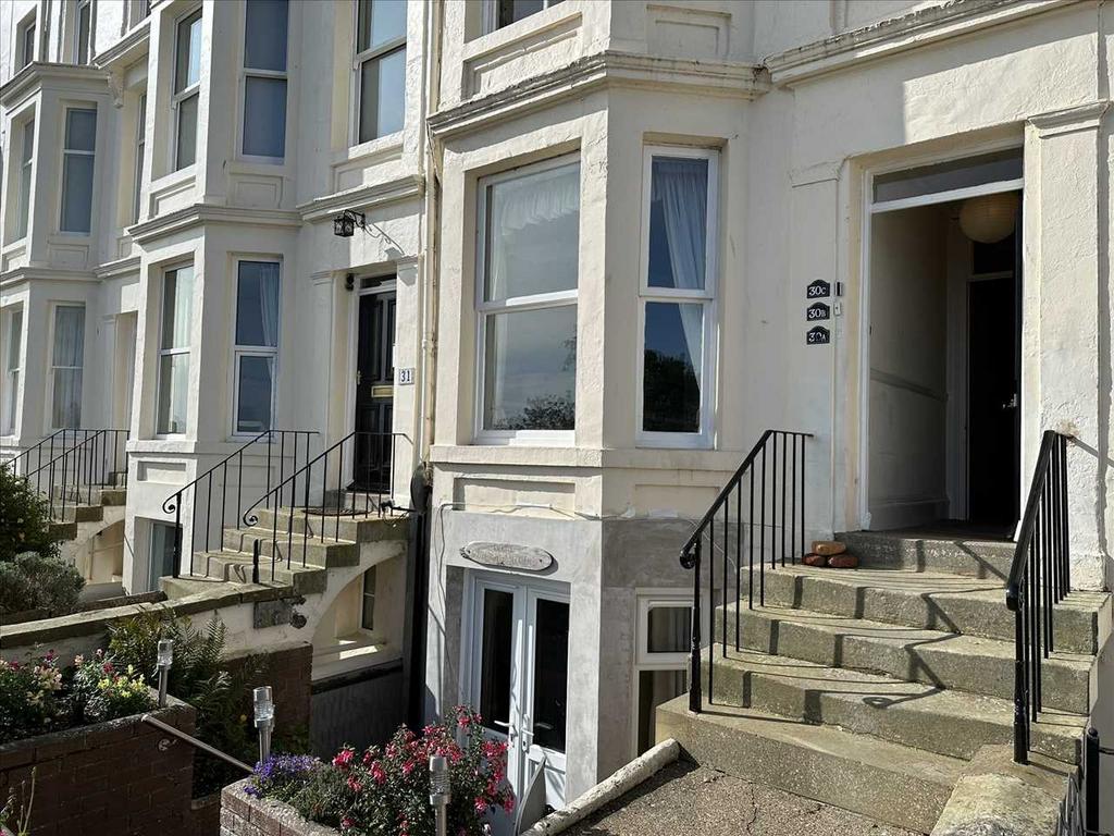 The Crescent, Filey 1 bed apartment for sale £159,950