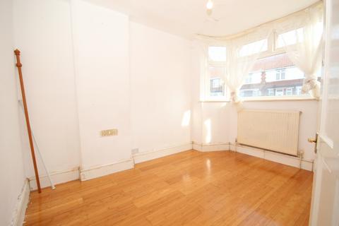 13 Bamford Avenue, Wembley, HA0 1NA