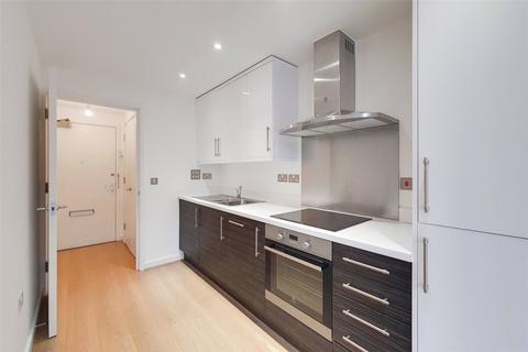 Studio to rent, Festubert Place, London, E3