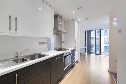 Studio to rent, Festubert Place, London, E3