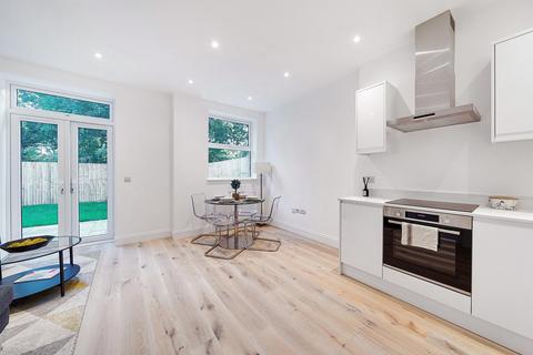46a Hopton Road, London, SW16 2EN