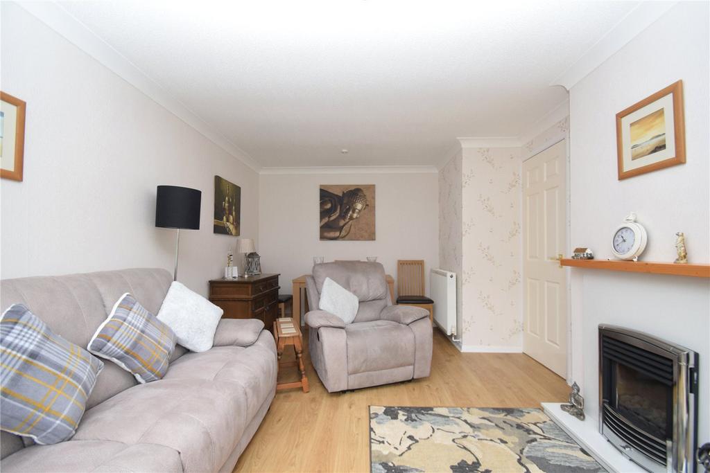 Coverdale Drive, Scarborough, North Yorkshire, YO12 2 bed bungalow for