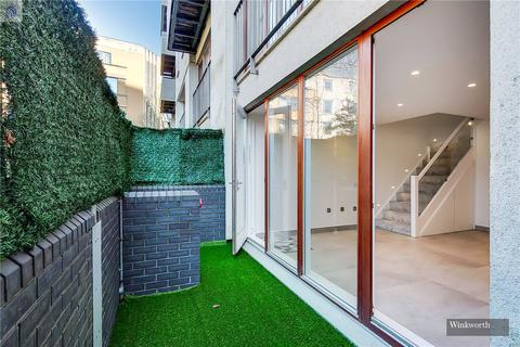 3 bedroom apartment for sale, Adler Street, London, E1