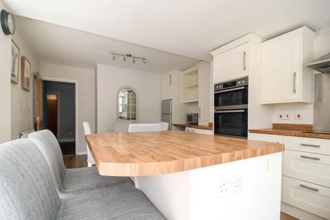 4 bedroom detached bungalow for sale - 46 Pitmore Road, Eastleigh