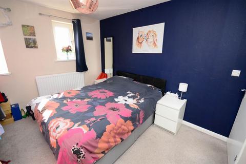 3 bedroom semi-detached house for sale - Concorde Way, Jarrow