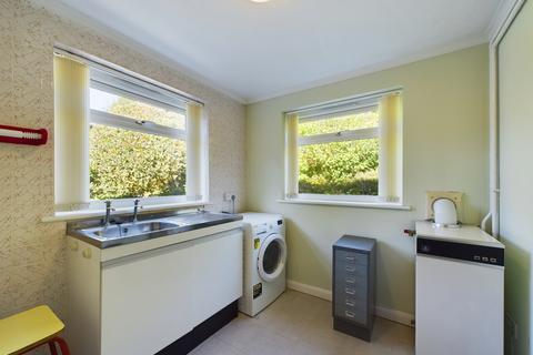 4 bedroom bungalow for sale - Cockney Hill, Tilehurst, Reading, RG30