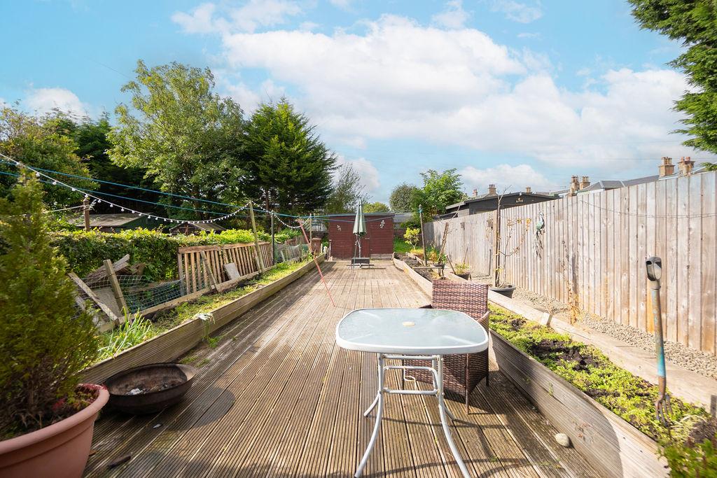 Philip St Garden 3