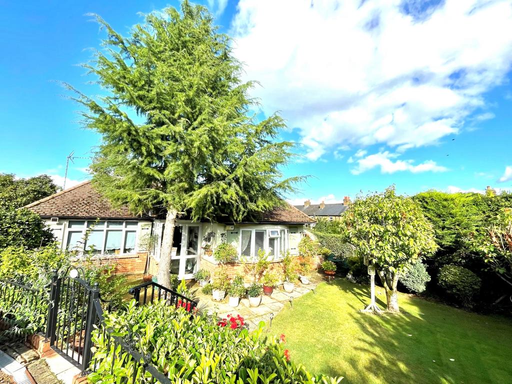 2 Mount Lee - FRONT
