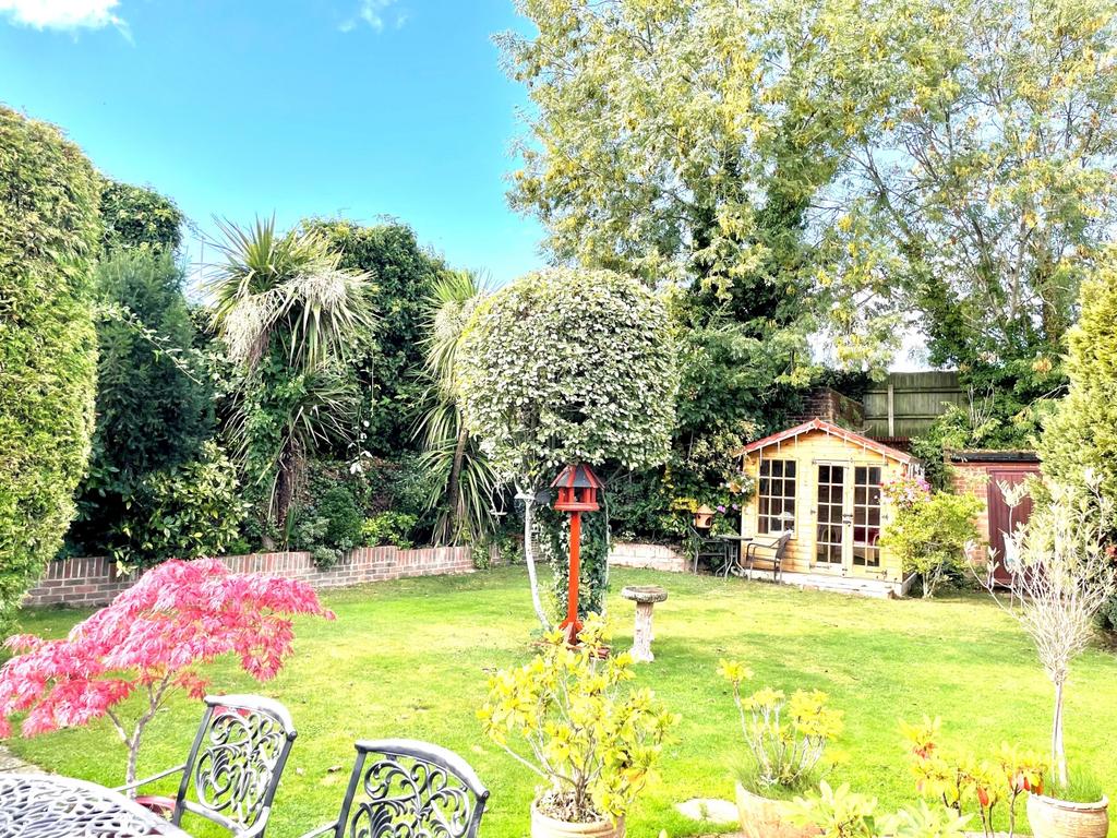 2 Mount Lee - GARDEN