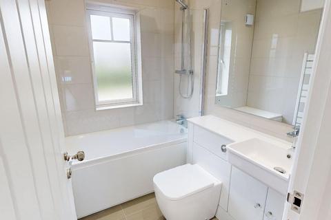 6 Sandy Lane, Kislingbury, Northampton, NN7 4AP