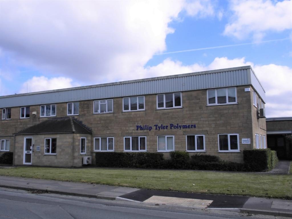 Cirencester Business Estate, Cirencester GL7 Office to rent £1,125
