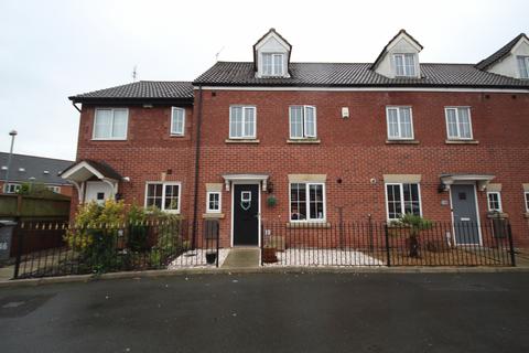 4 bedroom terraced house for sale - Marland Way, Stretford, M320NP