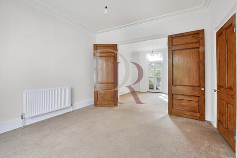 2 bedroom apartment to rent, Blenheim Grove, Peckham Rye, SE15