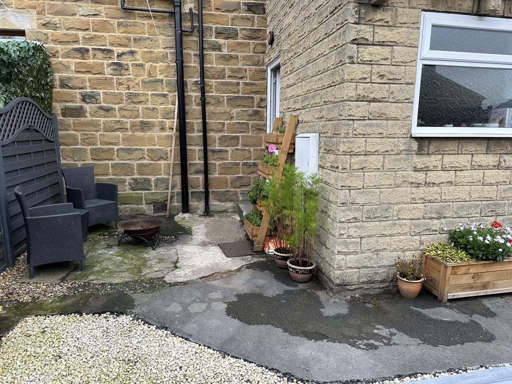 Owl Lane, Dewsbury, West Yorkshire, WF12 2 bed end of terrace house £