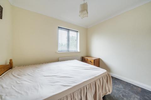 1 Collingcroft Close, Northampton, NN4 0BN