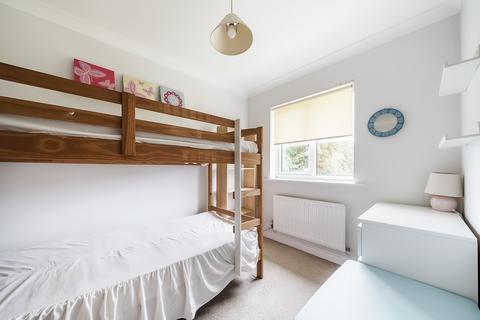 1 Collingcroft Close, Northampton, NN4 0BN