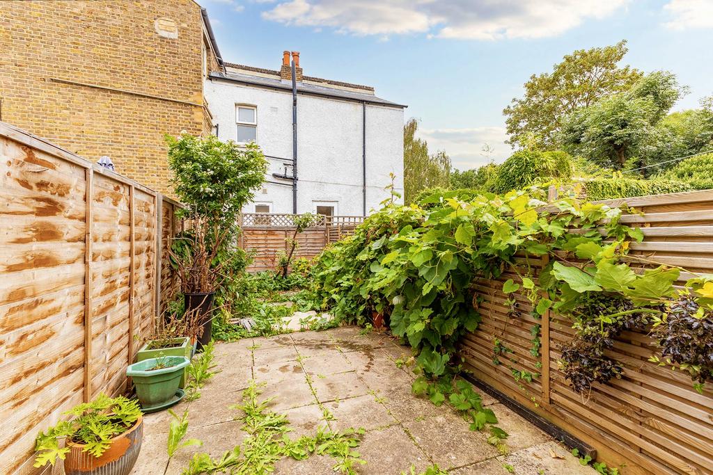 Private Garden Side View