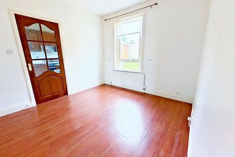 54 Athol Terrace, Bathgate, EH48 4DF