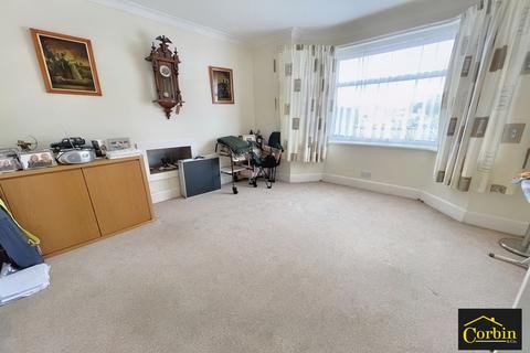 3 bedroom detached house for sale - Kinson Grove, Bournemouth, Dorset