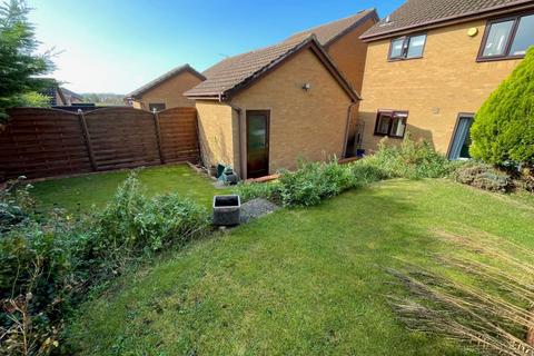 22 Hedge End, Northampton, NN4 0SW