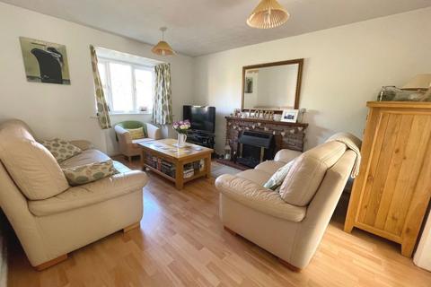 22 Hedge End, Northampton, NN4 0SW