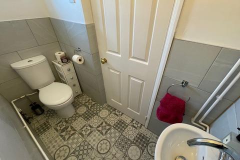 22 Hedge End, Northampton, NN4 0SW