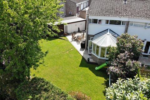 15 Maple Close, Sonning Common, Reading, RG4 9NG