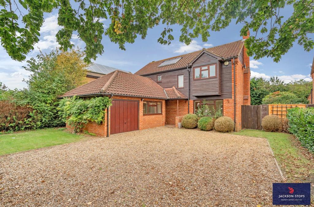 Rowsham Dell, Giffard Park, Milton Keynes, Buckinghamshire, MK14 4 bed