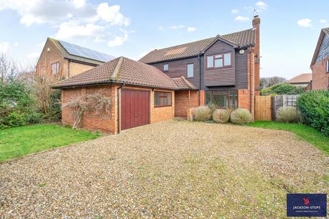 4 bedroom detached house for sale, Rowsham Dell, Giffard Park, Milton Keynes, Buckinghamshire, MK14