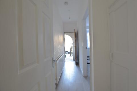 3 bedroom terraced house to rent - Tower Gardens Road, London N17